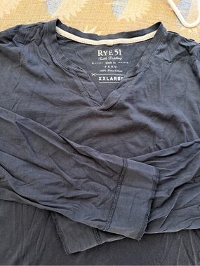 Rye 51 Supima V-Neck LS Tee - Men's Navy